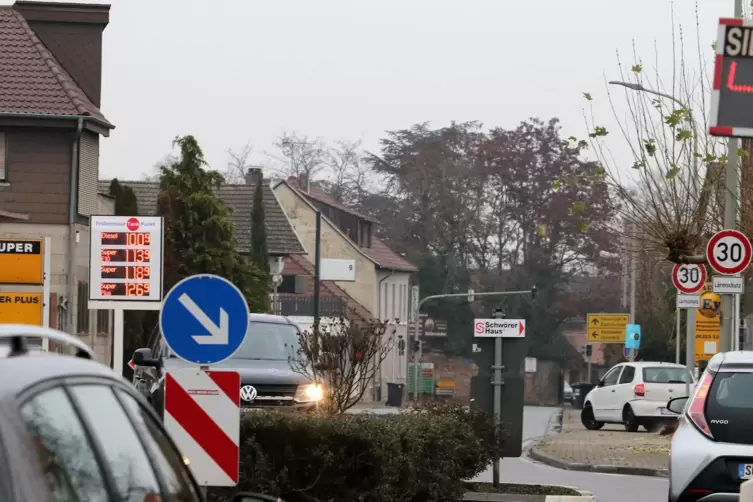 Wiederkehrende Beiträge Gelten Für Ausbau Der Staatsstraße Edesheim Die Rheinpfalz 9476