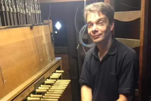 Am Sonntsg spielt Mathieu D. Polak in Rockenhausen am Carillon. 