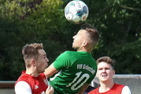 Nico Scherer, hier im Pokalspiel gegen LSC, erzielte für den VfR den zweiten Treffer. 