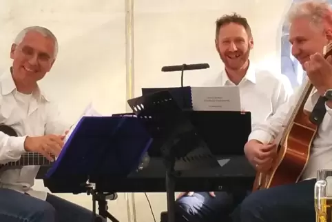  Stefan (v.l.) , Sascha und Christof Heringer treten in Vinningens Kulturzentrum Alte Kirche auf. 