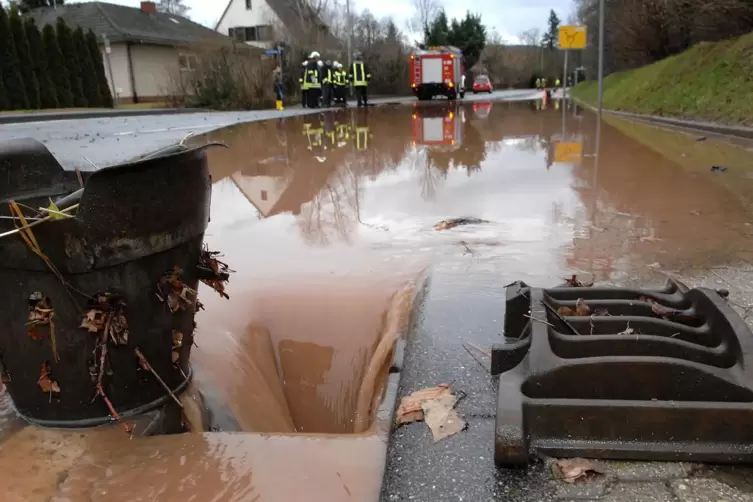 Hochwasser am Weierhof: Solche Bilder haben inzwischen keinen Seltenheitswert mehr. 