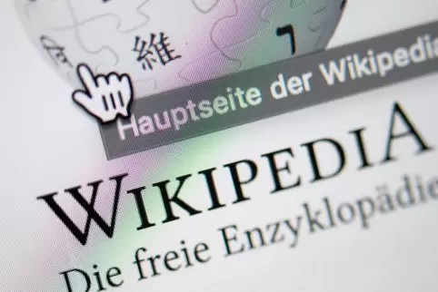 Das Werk von vielen: die Internet-Enzyklopädie Wikipedia.