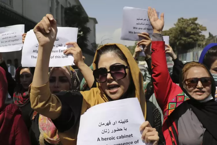 Demonstrationen wie diese in Kabul am vergangenen Freitag werden von den Taliban nicht geduldet, sonder brutal aufgelöst. 