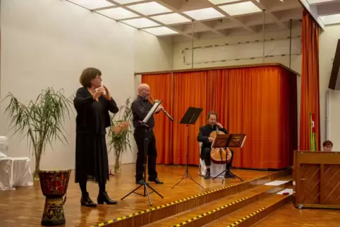 Jubiläumskonzert für Togo mit Helma Terres (Querflöte), Walther Theisohn (Oboe), Holger Vehling (Cello) und Marina Kavtaradze (K