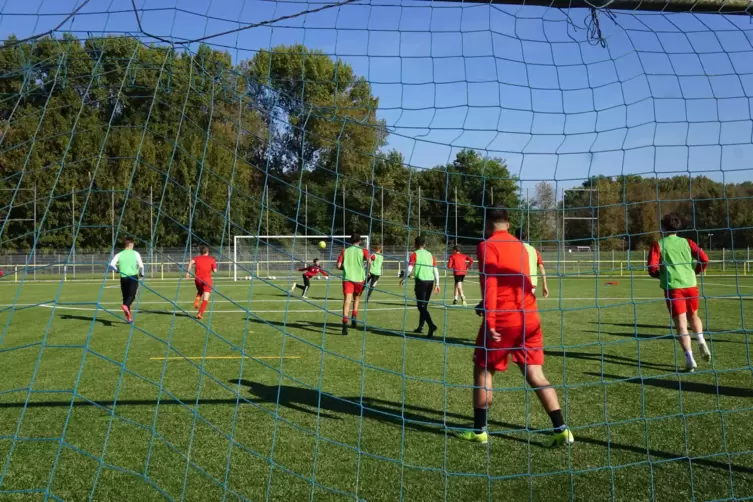 Endlich wieder Fußball: die Ahrweilerer A-Jugend. 