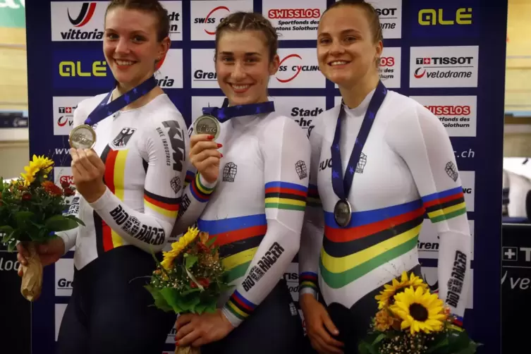 Das Silbertrio von Grenchen: Alessa-Catriona Pröpster (links) mit Pauline Grabosch und Lea-Sophie Friedrich. 