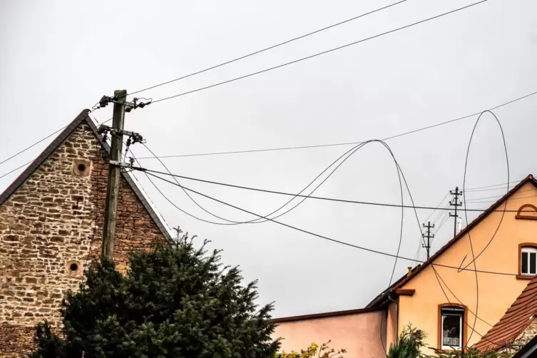 Die Oberleitung in Standenbühl wurde gekappt.