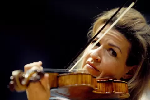 Anne-Sophie Mutter ist mit den Stipendiaten ihrer eigenen Stiftung auf Tour. 