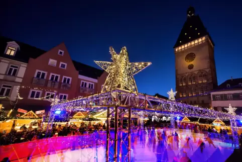 Auf Weihnachtsmärkten, hier in Speyer, gilt nach der neuen Landesverordnung keine Maskenpflicht.