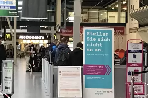 Noch können Urlauber vom Flughafen Hahn abheben. 