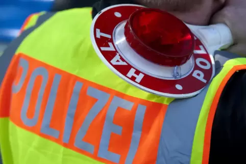 Der Fahrer eines Linienbusses in Niedermohr hatte laut Polizei Alkohol und Drogen im Blut. 