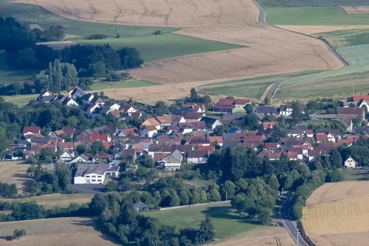 Auf rund drei Hektar Fläche soll in bei Einöllen eine Photoltaik-Anlage entstehen. 