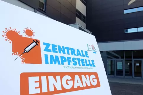 Die Terminnachfrage bei der Zentralen Impfstelle ist groß. 