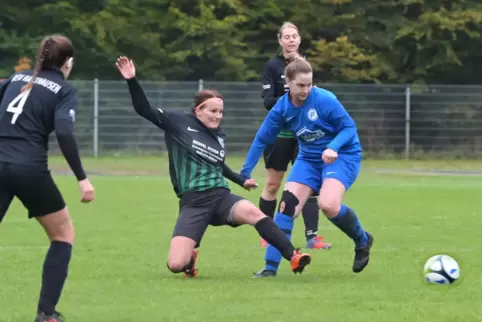 Endstand besorgt: Antonia Müller (rechts).