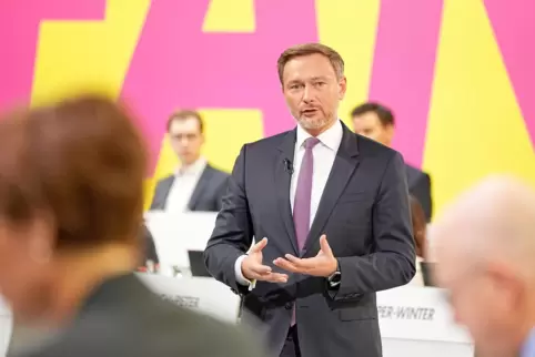 Die Zustimmung der FDP zum Koalitionsvertrag galt als sicher: Parteichef Christian Lindner bei seiner Rede am Sonntag. 