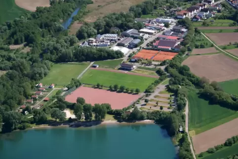 Kommende Badesaison gelten die gleichen Park-Tarife wie 2021. 