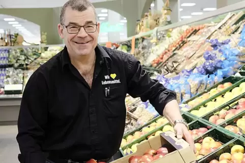 Freut sich darüber, wie sein Lebenswerk auch von unabhängigen Wirtschaftsfachleuten gesehen wird: Edeka-Kaufmann Dieter Ernst. 