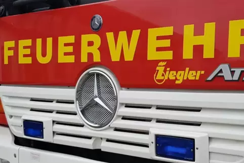 Die Feuerwehr schaffte es, den Schaden auf den Keller zu begrenzen.