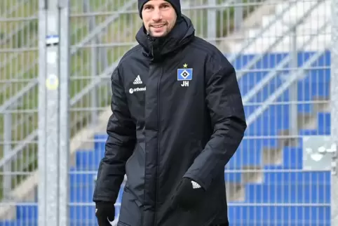Julian Hübner ist immer einer der Ersten auf dem Trainiungsgelände des Hamburger SV. 