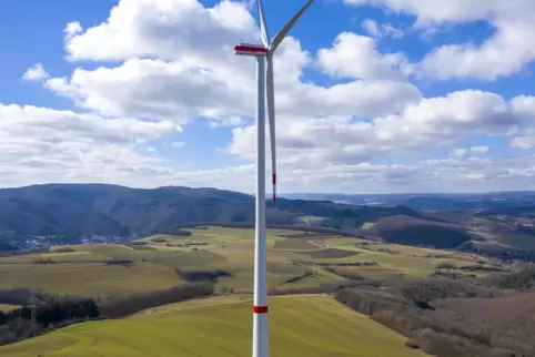 Vielerorts gibt es Anfragen für den Bau von Photovoltaik- und Windkraftanlagen.