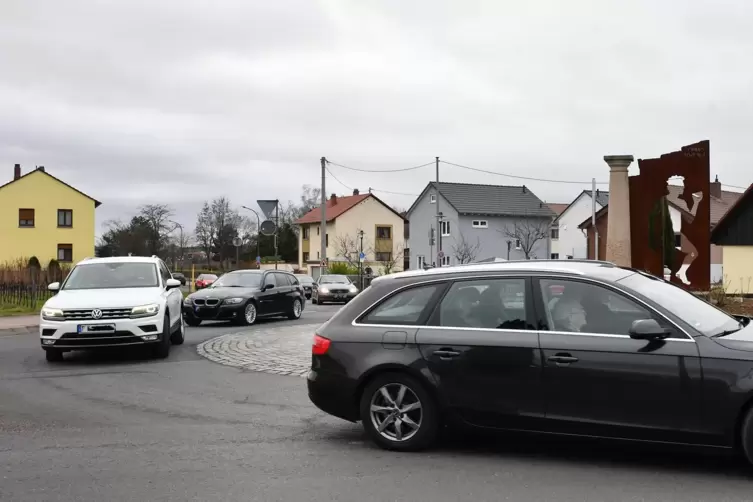 Ungstein hofft darauf, dass nach dem Bau der Umgehungsstraße weniger Autos durch den Ortsteil fahren.