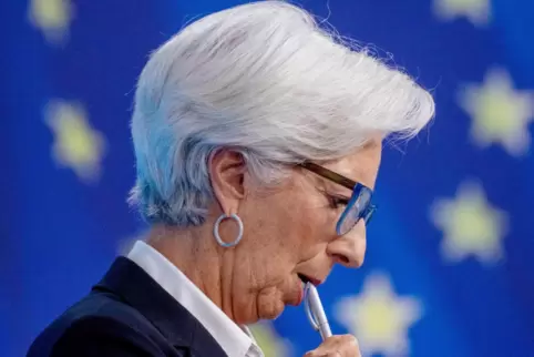 Nachdenkliche EZB-Präsidentin: Christine Lagarde während der Pressekonferenz.