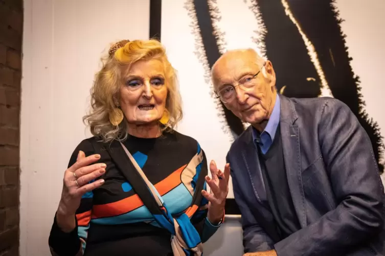 Die Zweibrücker Kostümfee Margarete Palz und ihr Bruder Gerhard Heisler mussten erst über 80 werden, um zum ersten Mal zusammen 