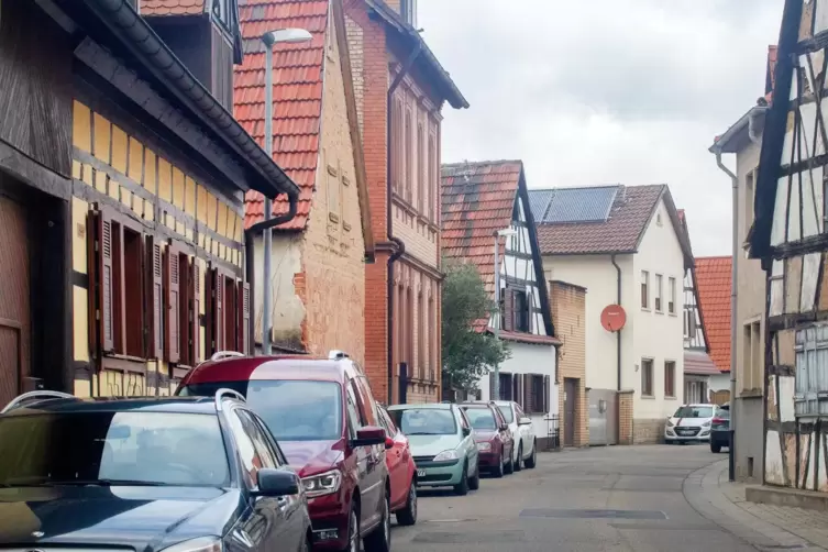 Auch die Parkplatzsituation soll in der Straße geordnet werden. 