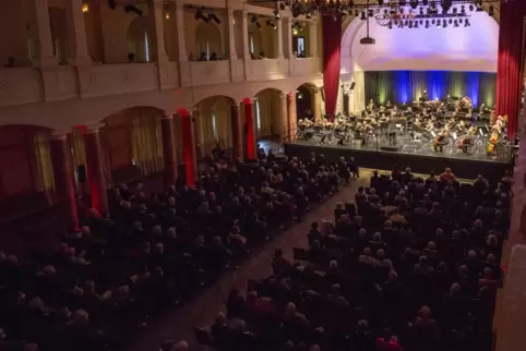 Wieder gut besucht: die Fruchthalle beim Konzert der Landkreissinfoniker.