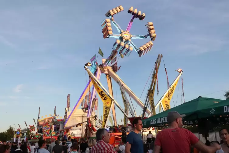 Rettichfestbild aus alten Tagen. Zwei Jahre lang ging wegen der Pandemie nichts. 