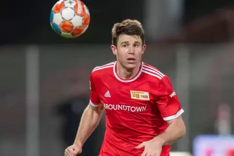 Auch Trikots von Union Berlin, Dominique Heintz spielt für den Bundesligisten, werden in Maikammer verlost.