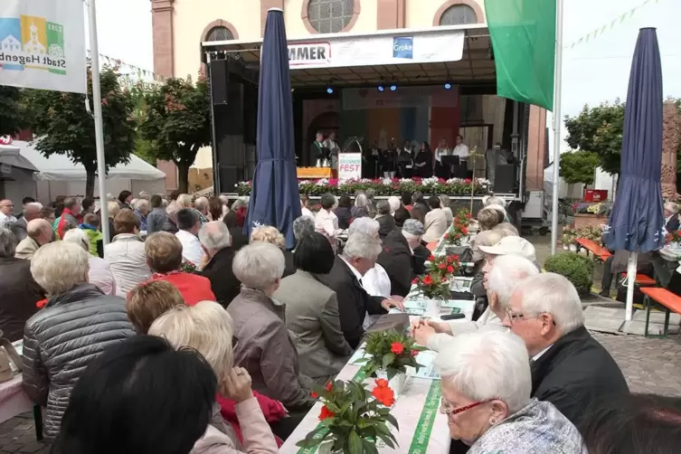 Bei künftigen Brunnenfesten in Hagenbach wird das kfd-Café fehlen. Unser Bild stammt aus dem Jahr 2016. 