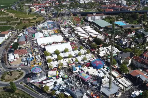 Der Festplatz wird 2022 anders aussehen als in den Vorjahren, hier ein Bild aus 2018. 