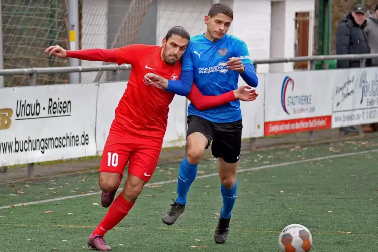 Allrounder Sergen Gülay (links) steht Rot-Weiss Seebach wieder zur Verfügung. 