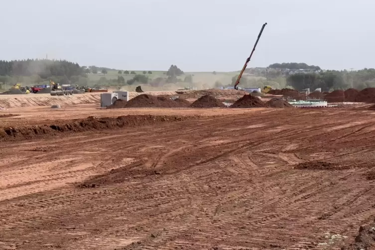 Auf einer Fläche von 17,7 Hektar entsteht in Weilerbach ein neues Gewerbegebiet. Hier wird MKT einen neuen Produktionsstandort b