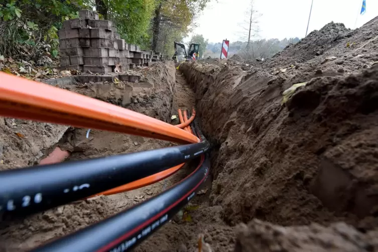 Glasfaser – die Zukunft vieler Landstriche liegt in der Erde.