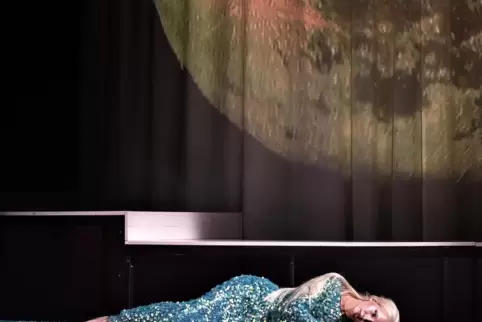 Ihr Lied an den Mond ist das berühmteste Stück der Oper: Alyona Rostovskaya ist Rusalka am Theater Heidelberg. 
