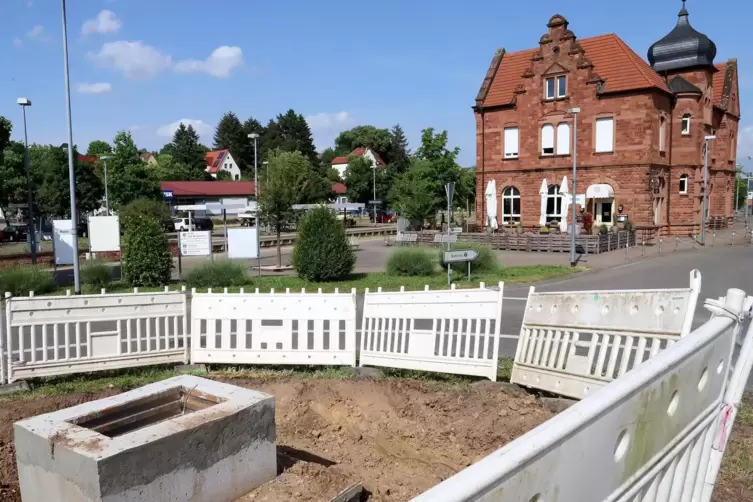 Der Bahnhofskreisel in Bad Bergzabern soll eine Visitenkarte der Stadt sein, weshalb er umgestaltet wird.