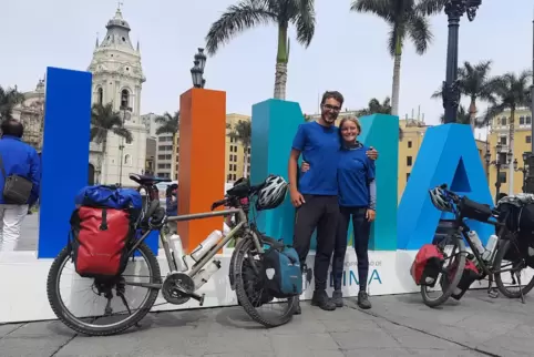 Im Oktober in Maikammer gestartet, nach neun Monaten in Peru angekommen: Pauline Rudolph und Jonas Hormuth. 