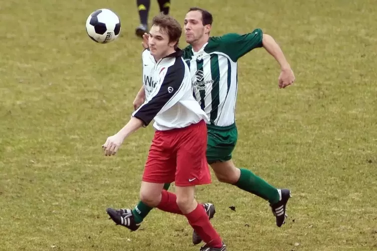 Vor elf Jahren: Jonas Gailing (weißes Trikot) spielt in der bislang erfolgreichsten VfR-Elf, damals Vierter in der A-Klasse. Heu