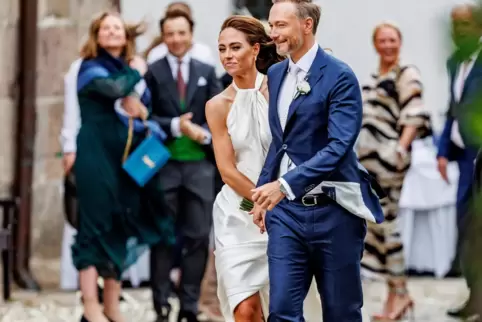 Drei Tage lang hat das Brautpaar seine Hochzeit auf Sylt gefeiert. 