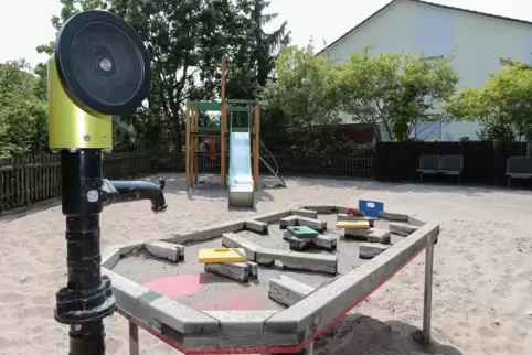 Klar ist, dass ein neuer Standort für den Matschspielplatz in Limburgerhof gesucht wird. 