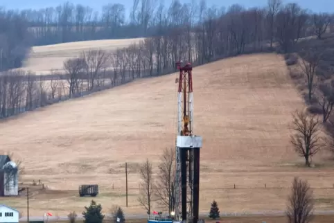 Eine Ölförderplattform in Pennsylvania/USA, die nach dem Prinzip des Frackings arbeitet.