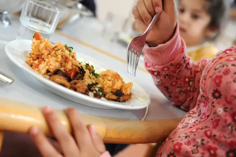 In Martinshöhe wird das Kita-Essen teurer. 