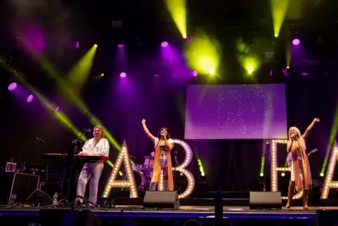 Abba geht immer: Tribute-Band auf dem Kellereifest. 