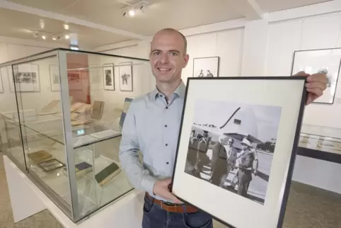 Reicht Euch die Hände: Eine Ausstellung im Docu Center Ramstein zeigt die Anfänge des ZUsammenlebens von Deutschen und Amerikane