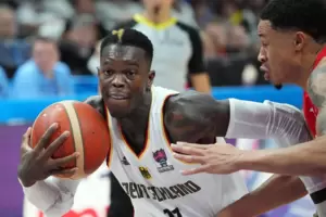 Anführer: Dennis Schröder im Spiel um Bronze. 