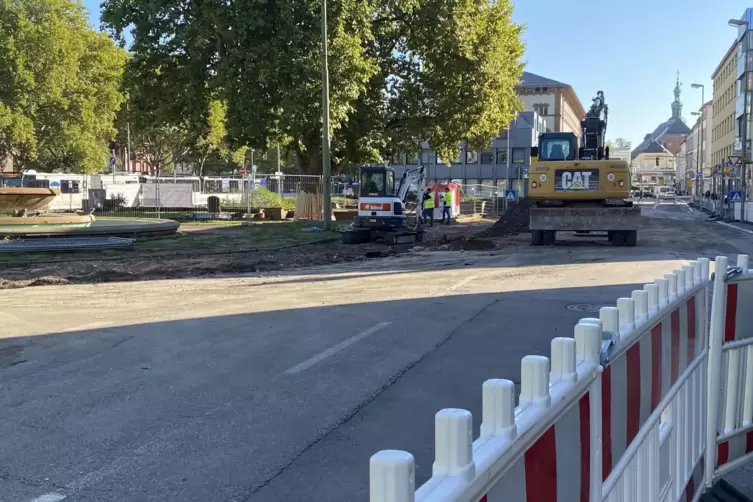 Die Bushallestellen in der Fruchthallstraße fallen derzeit der Baustelle zum Opfer. 