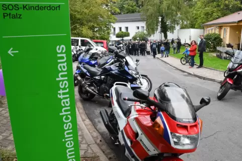 Besuch auf zwei Rädern: Das SOS-Kinderdorf in Eisenberg ist das Ziel der Aktion „Biker fahren für SOS-Kinder“. 