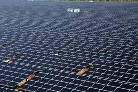 Freiflächen-Photovoltaikanlagen gibt es bereits einige. Kürzlich wurde in Winden eine ans Netz angeschlossen. 